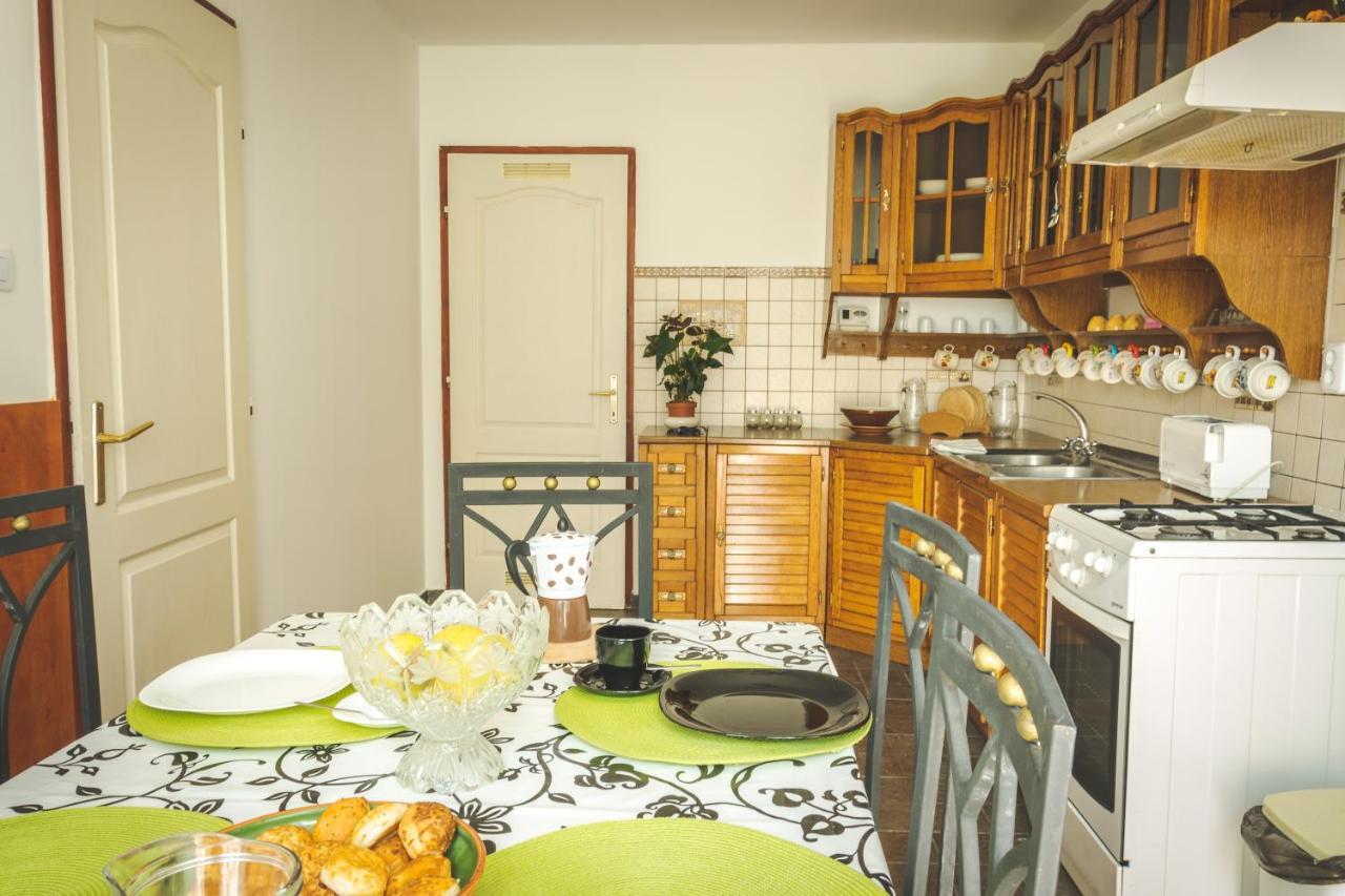 Linett Apartment *