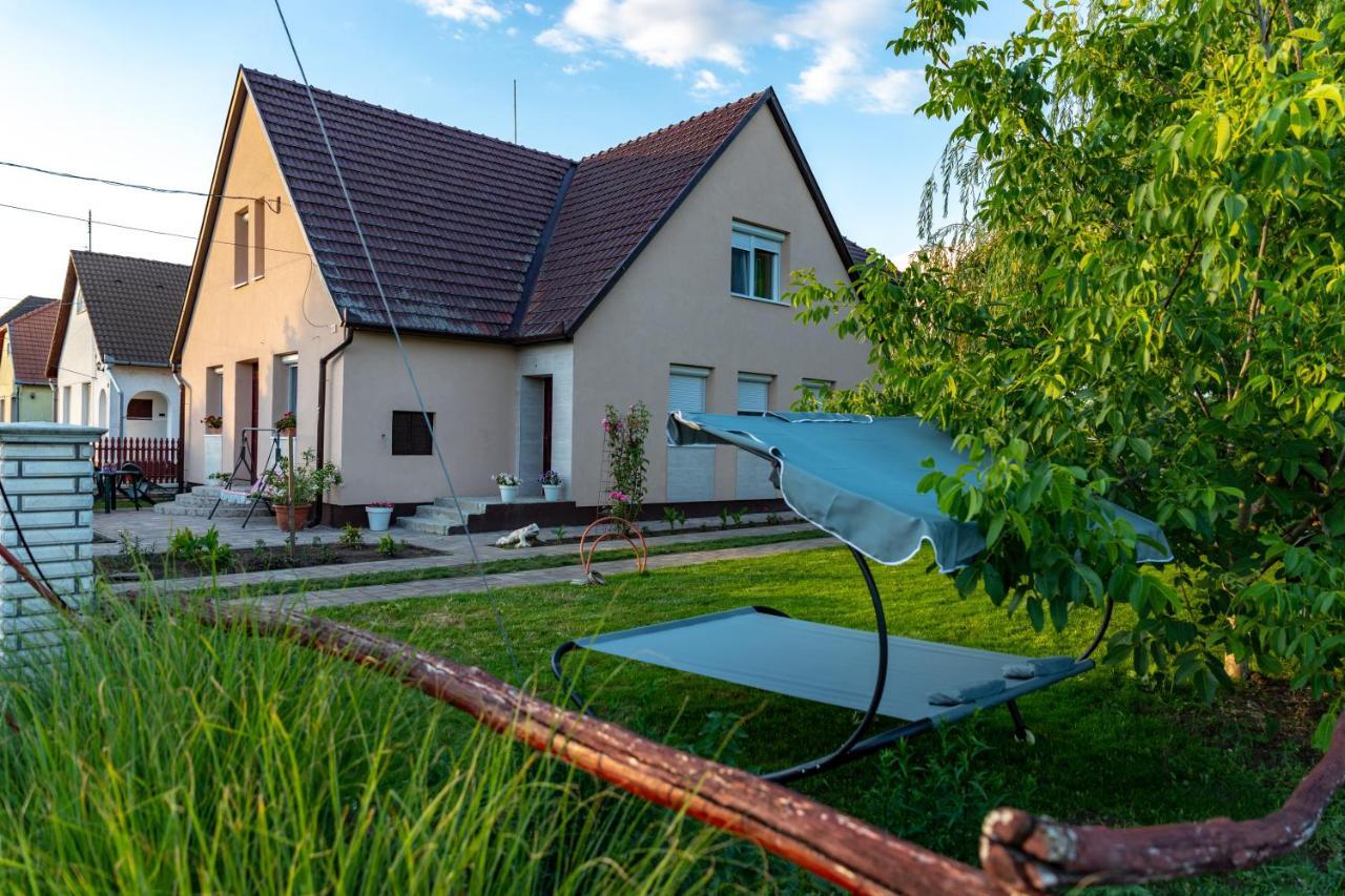 Linett * Hajduszoboszlo